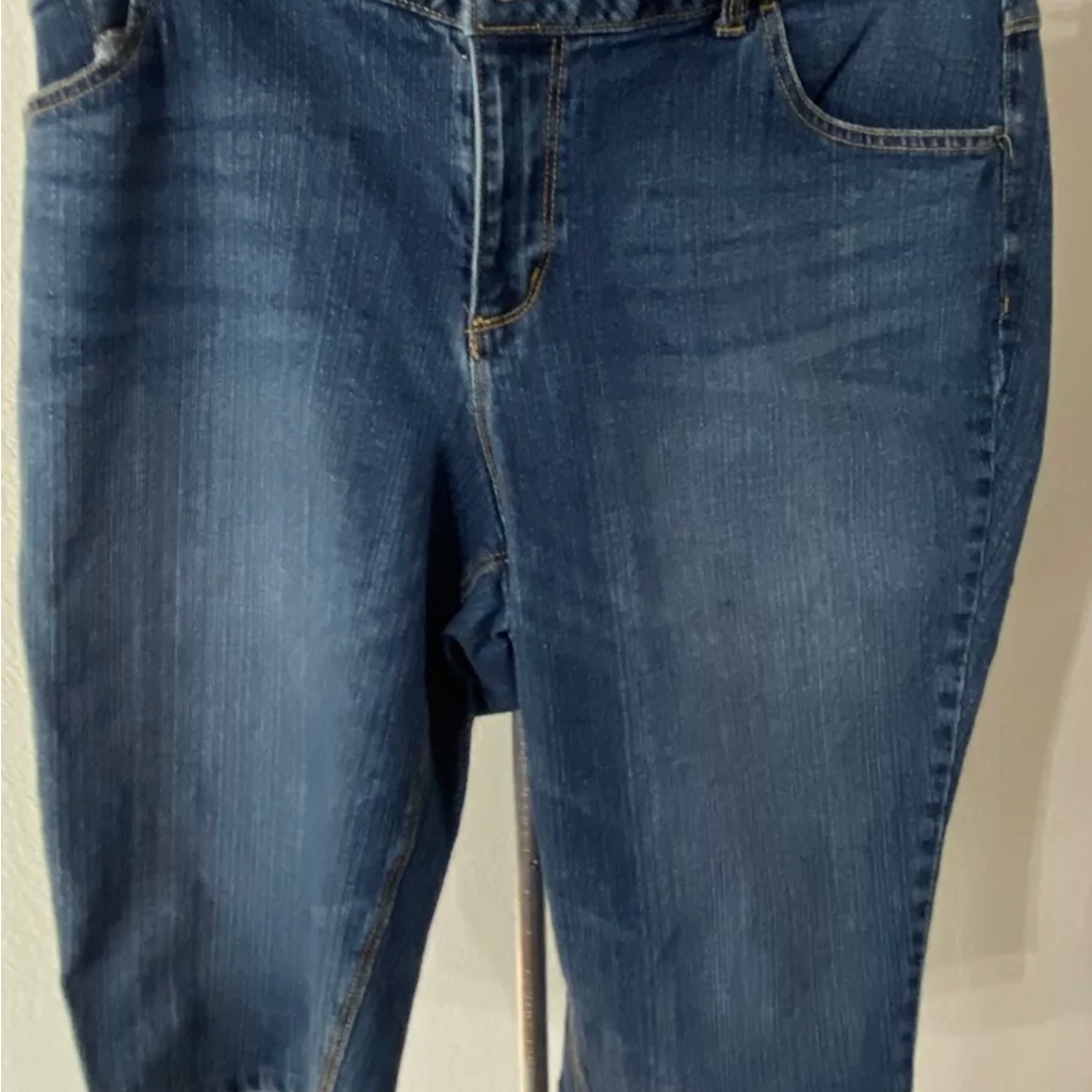 Fashion Bug Jean Shorts Women Size 20 P 3810 Stretch Denim Embroidered